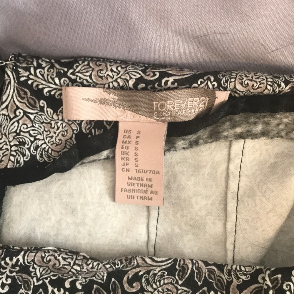 High Rise, Cotton, Patterned Shorts - Picture 2 of 2